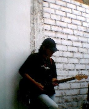 20060420194738-apr20-12.jpg