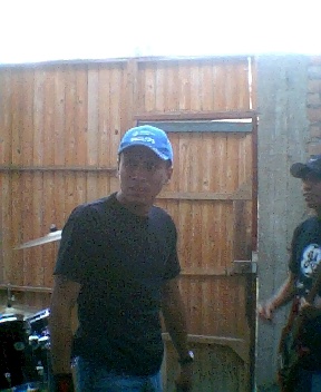 20060420194841-apr20-09.jpg